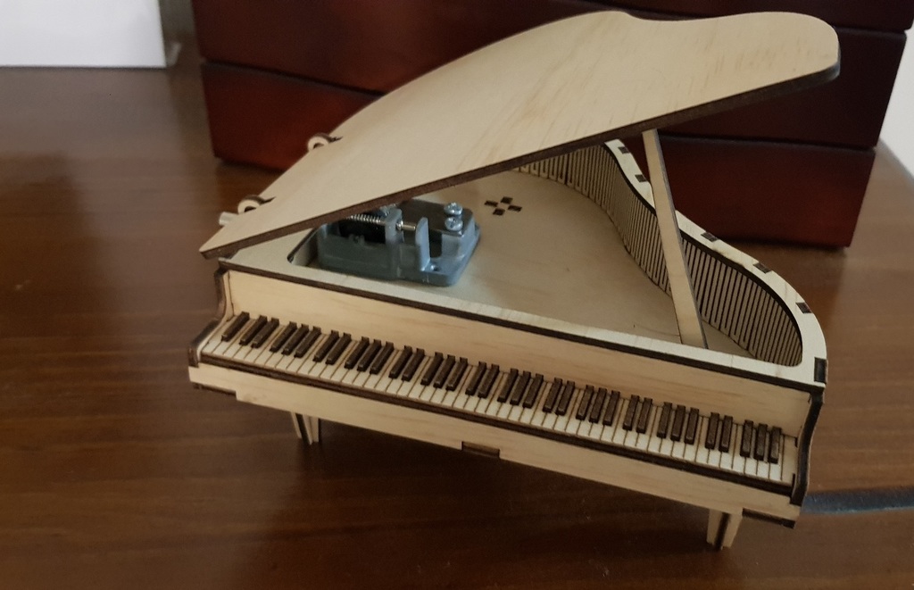 Caixa de música para piano de cauda1