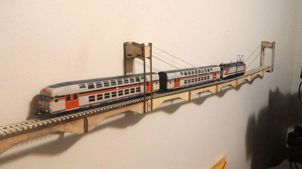Ponte de montagem em parede em escala HO - Corte a laser2