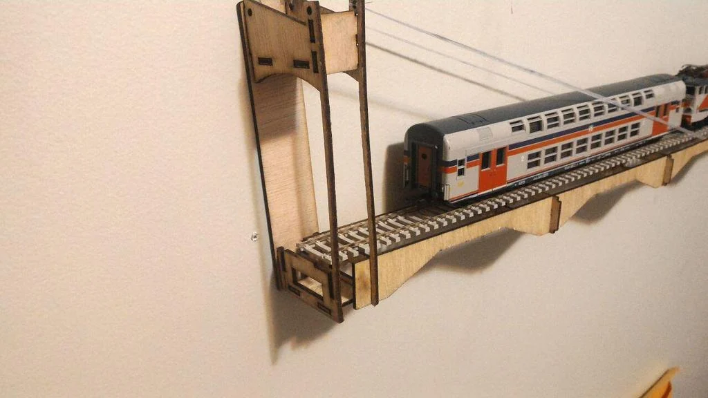 Ponte de montagem em parede em escala HO - Corte a laser4